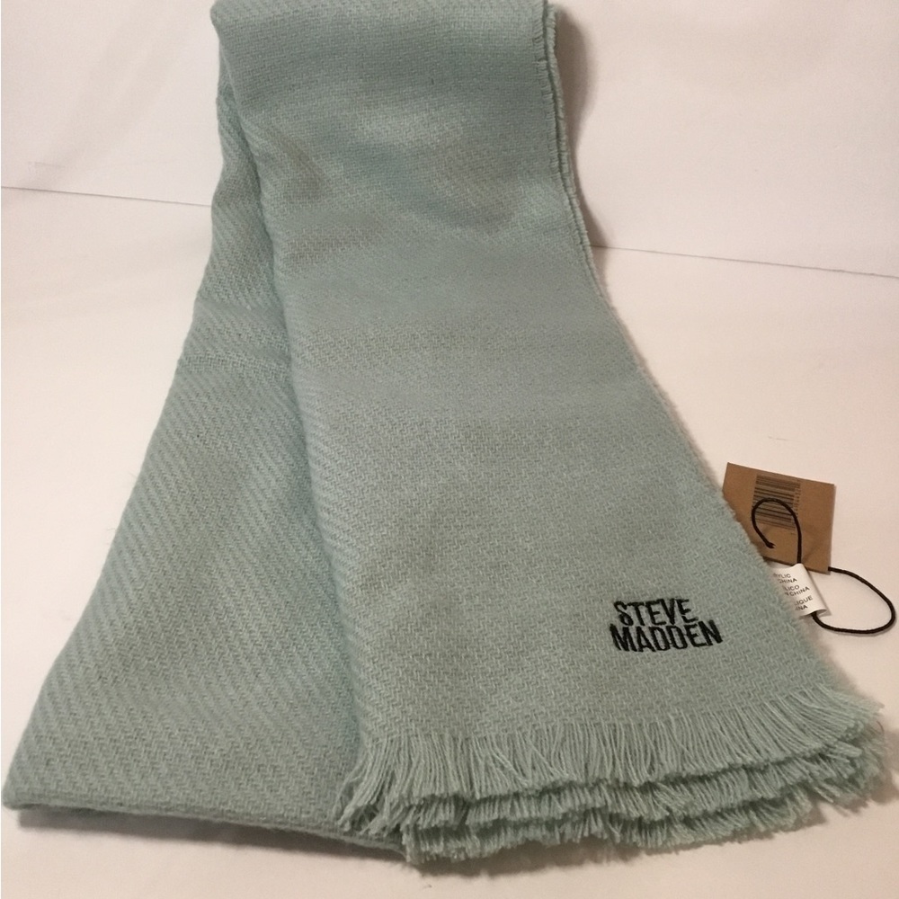 Steve Madden Pale Green Scarf NWT